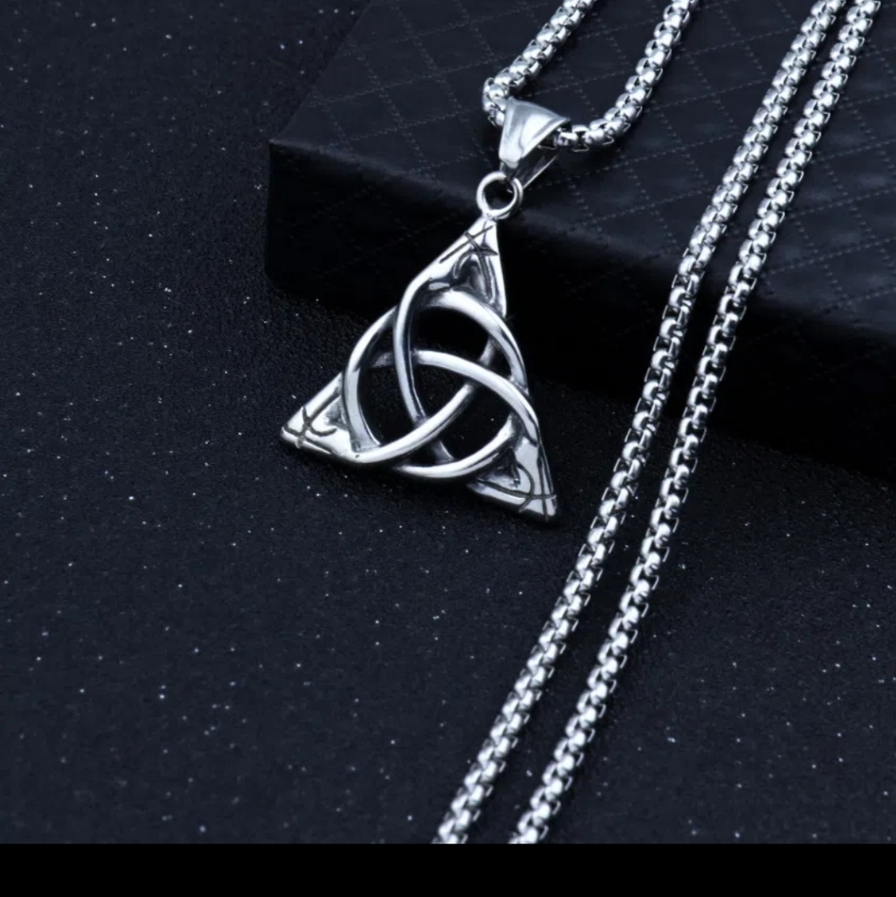 Necklaces - Picture 2 of 3